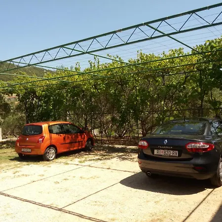 Daire With Parking Space Banjol, Rab - 14138