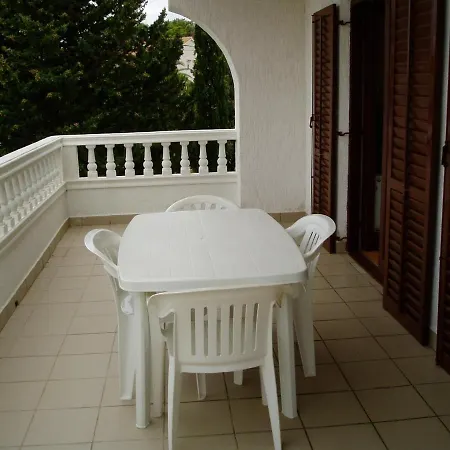 Daire With Parking Space Banjol, Rab - 14138 Banjol