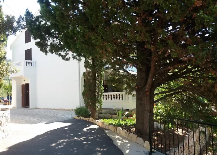 Daire With Parking Space Banjol, Rab - 14138